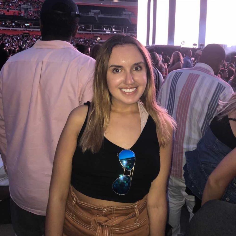 Meet your Posher, Alisa